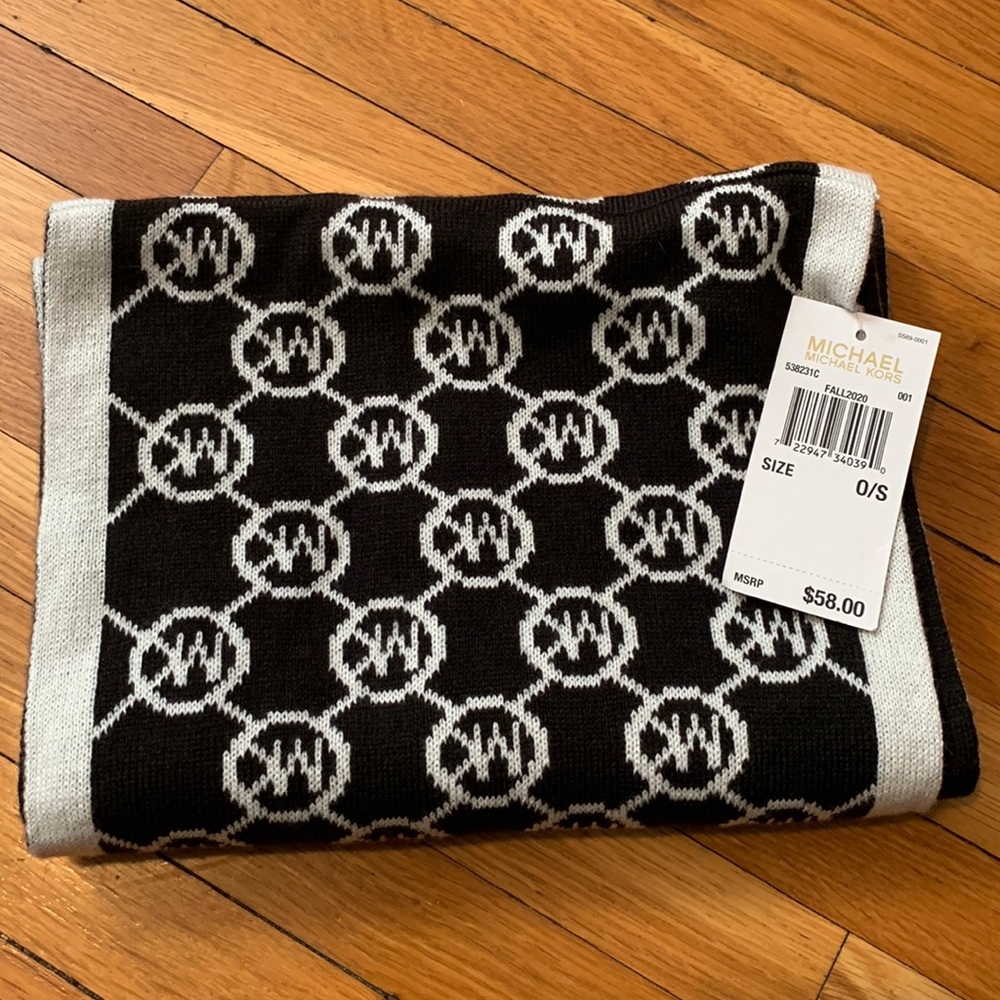 Michael Michael Kors Infinity Scarf Black and White